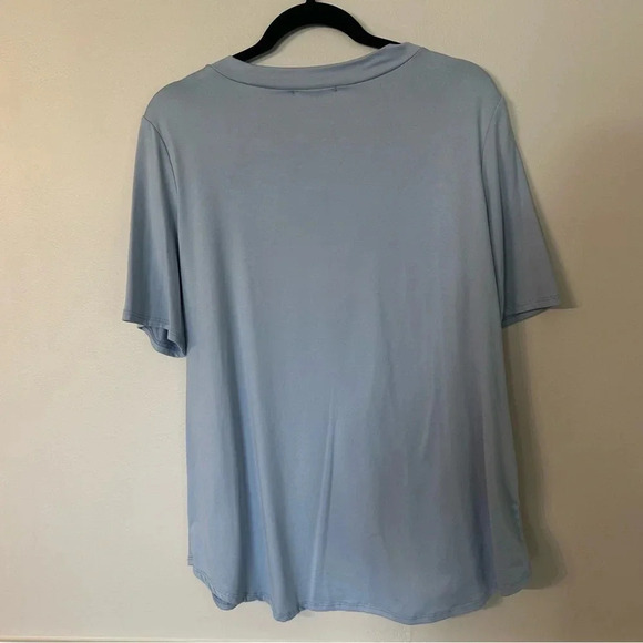 Boutique Short Sleeve Light Blue Split Lined V-Neck Casual Flowy Top Size XL GUC - Picture 5 of 5